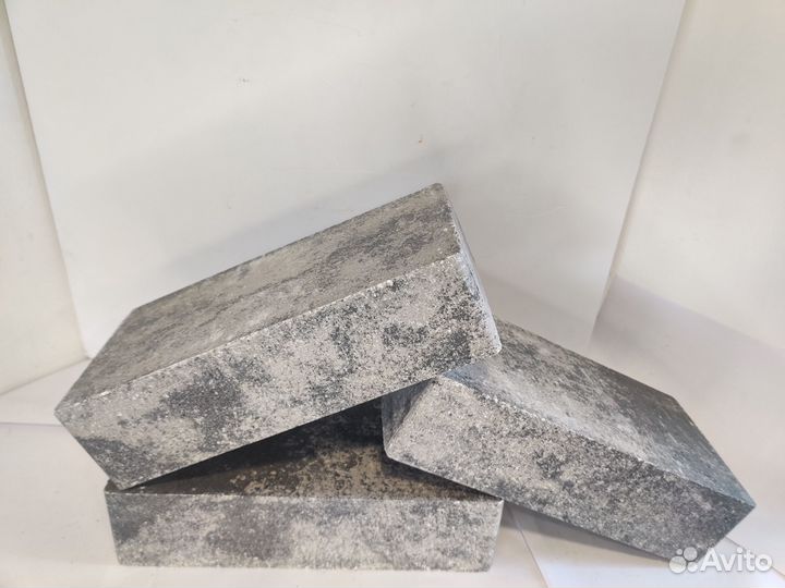 Кирпич гиперпрессованный черно-белый Акварид