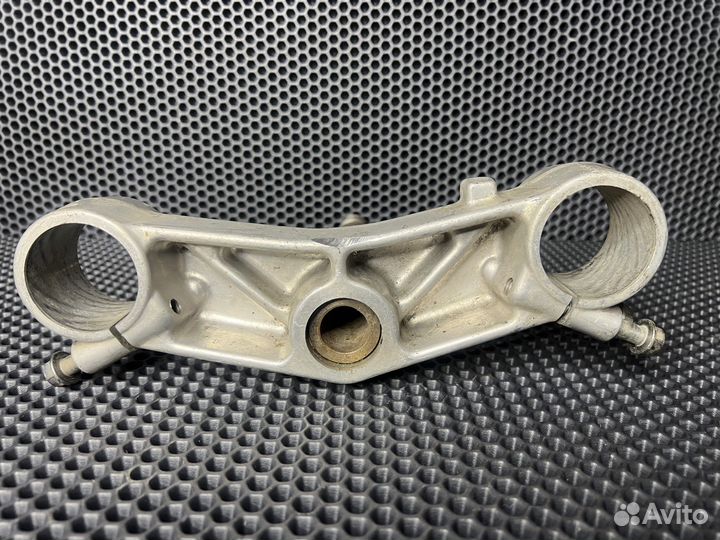 Траверса нижняя Honda Cbr 600rr 03-04