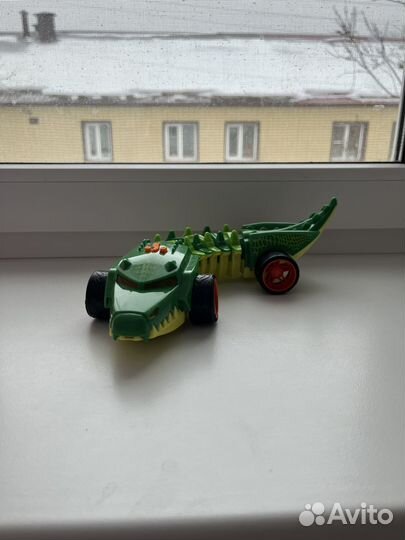 Машинка Hot wheels