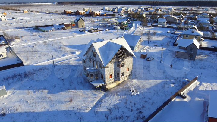 Коттедж 497 м² на участке 24 сот.