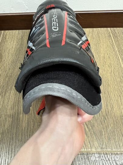 Щитки ccm jetspeed ft390 JR