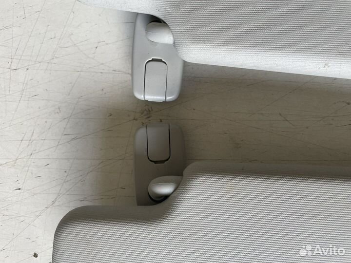 Козырёк правый/левый Volkswagen Golf 5