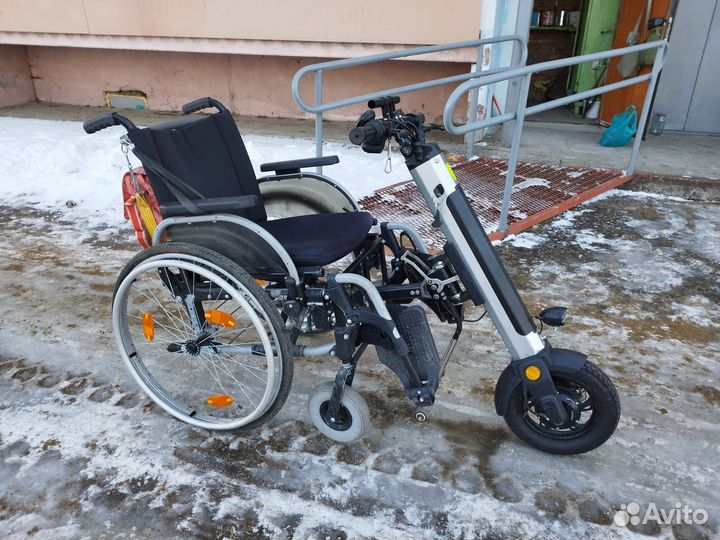 Электрическая приставка с инвалидной коляской
