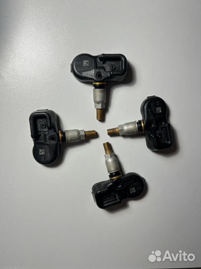 Продам оригинальные датчики лексус гс