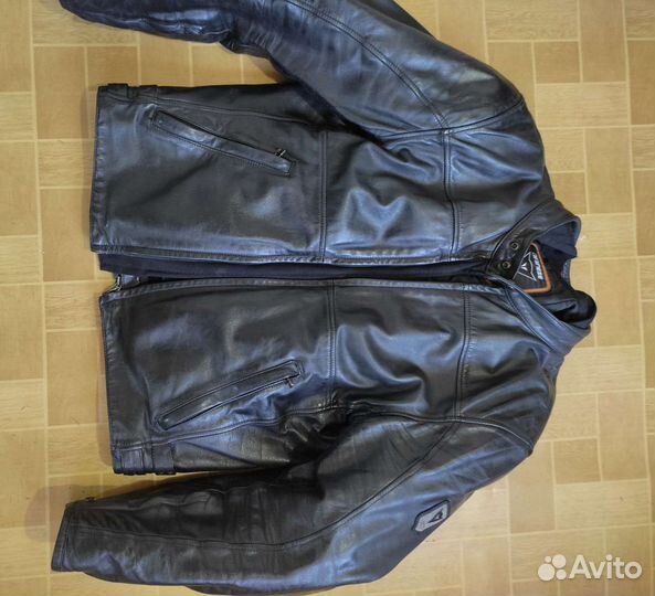 Мотокуртка dainese 48