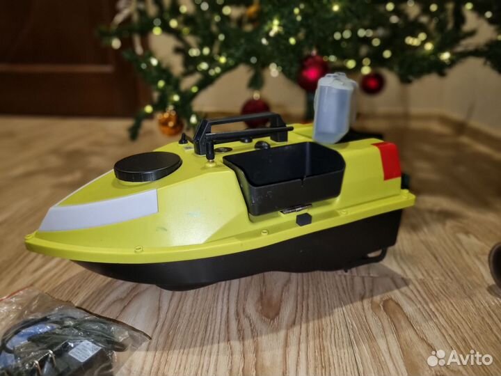 Прикормочный кораблик с gps бу