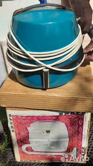 Пылесос Вихрь 1974 г в полной комплектации