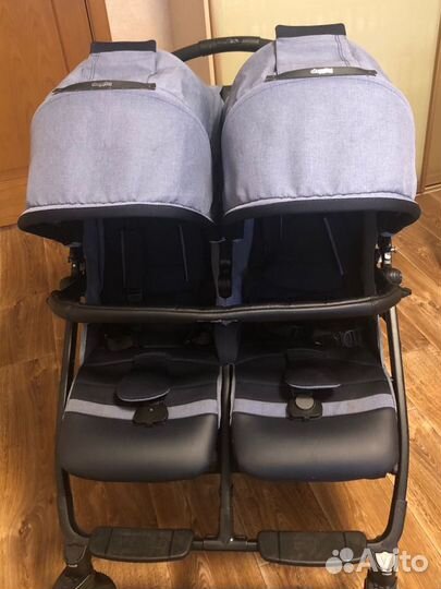 Продается коляска для двойни/погодок