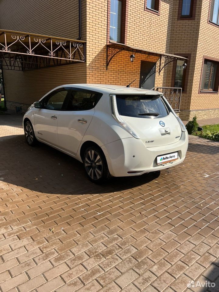 Nissan Leaf AT, 2016, 140 000 км