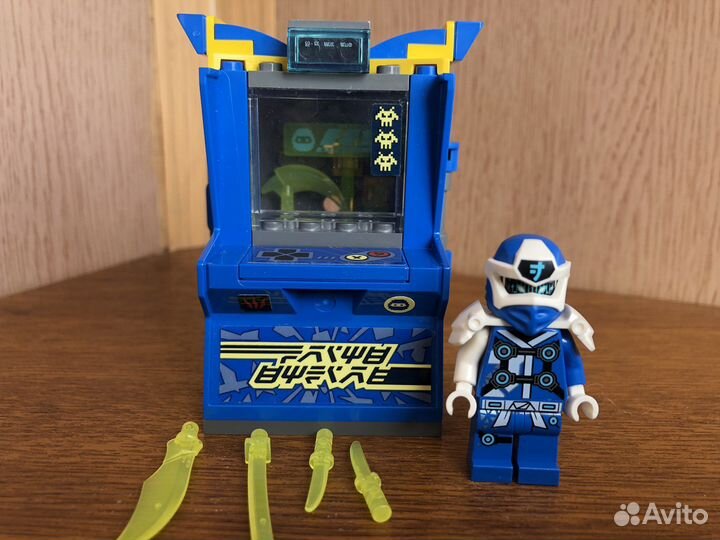 Lego ninjago 71715 аркадный автомат Джея