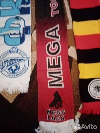 Шарфы спортивных и музыкальных клубов