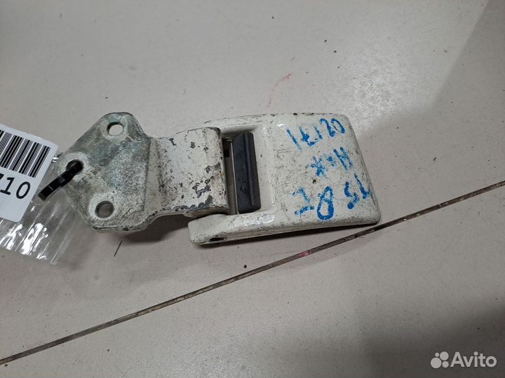 Петля двери багажника левая верхняя Volkswagen Tra