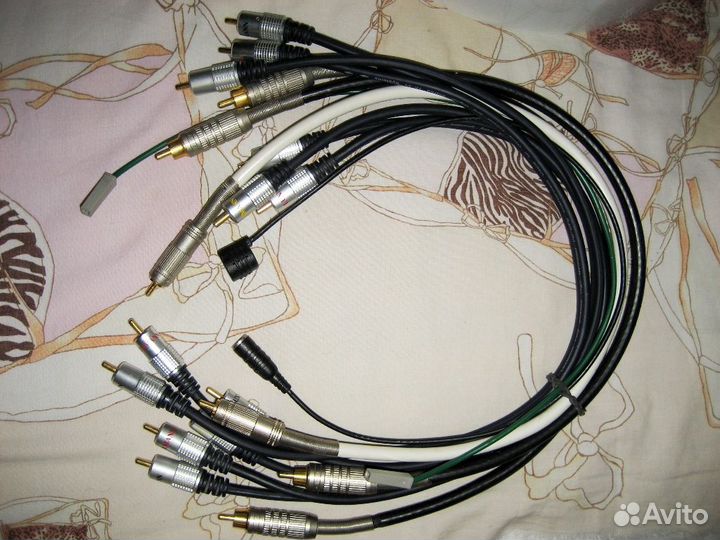 Кабель аудио Тюльпаны, 3,5 Stereo, 2 RCA Luxma