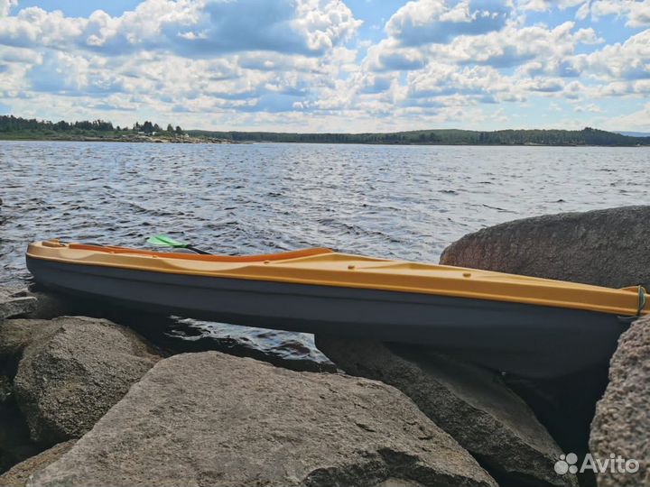 Байдарка закрытая одноместная фирмы амв
