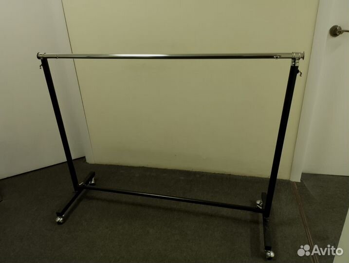 Вешалка напольная