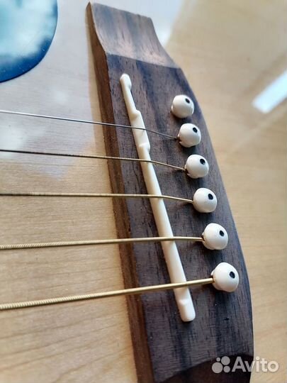 Акустическая гитара Martinez вместе с чехлом