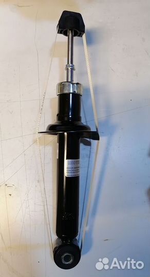 Стойки задние Nissan Primera P11