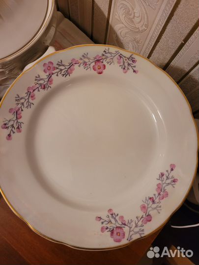 Столовый сервиз новый