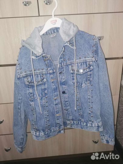 Джинсовая куртка
