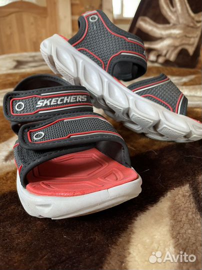 Сандалии детские для мальчика Sketchers 32
