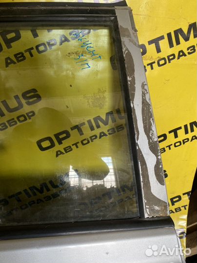 Задняя правая дверь Hyundai Accent