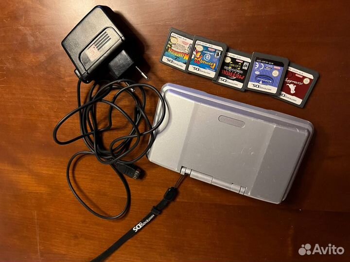 Nintendo DS + эксклюзивные игры