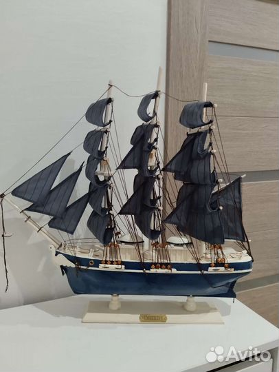 Модель корабля