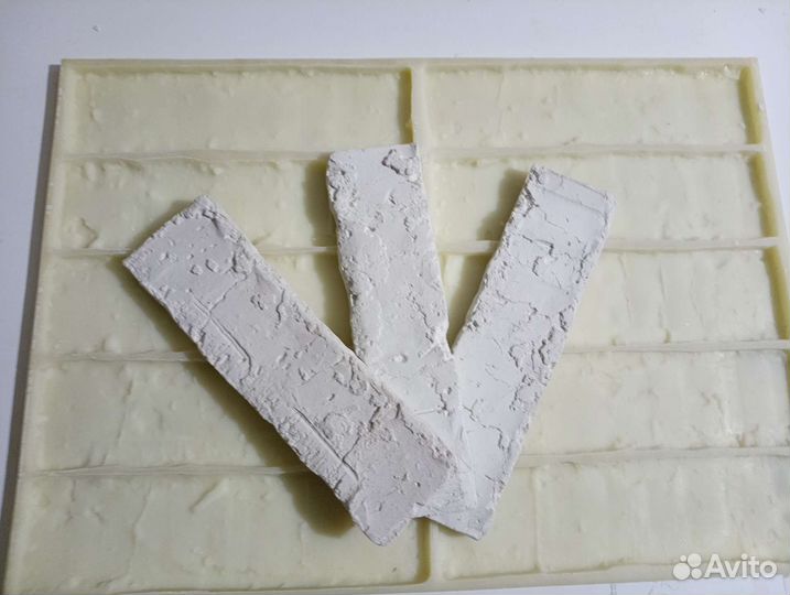 Форма для декоративного гипсового кирпича