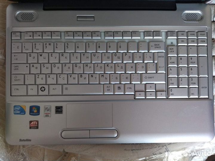 Ноутбук Toshiba. Intel core i3
