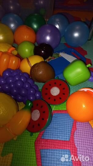 Бассейн с шариками и игрушки