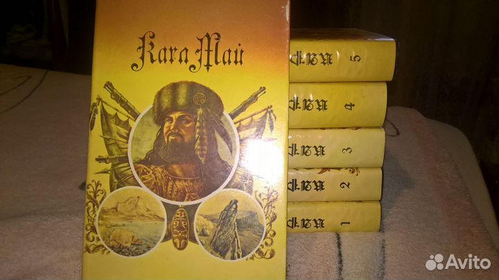 Продам книги