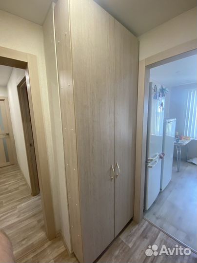 Шкаф
