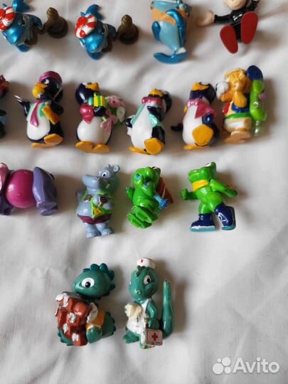 Игрушки из киндер сюрприз 90 г