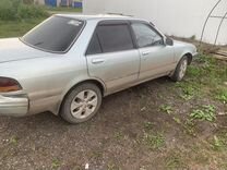 Toyota Carina 1.6 MT, 1991, битый, 300 000 км, с пробегом, цена 150 000 руб.