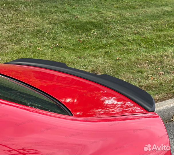 Спойлер на крышку багажника Honda Civic 8 4D