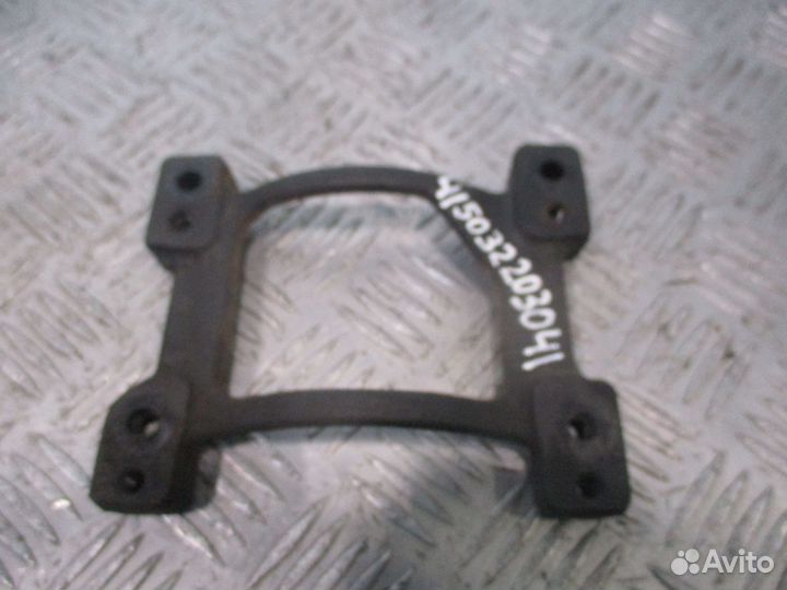 Кронштейн компрессора кондиционера DAF 1685169