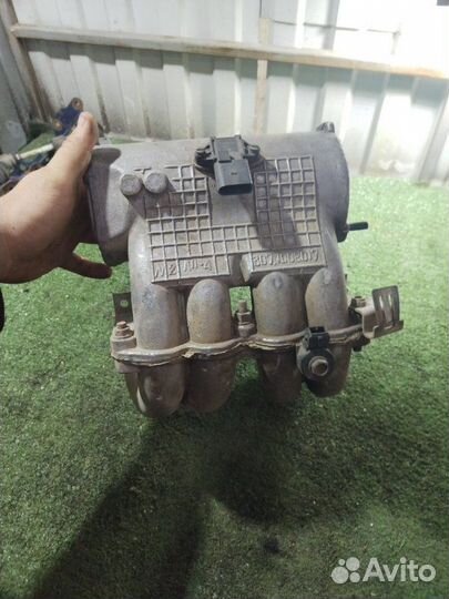 Коллектор впускной Заз Шанс - 1.3 307000 2010