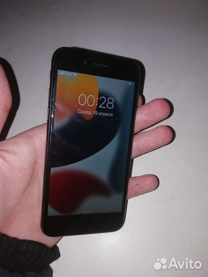 Телефон iPhone 7 32gb