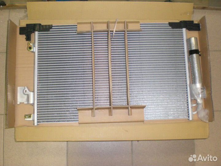 Митсубиси Лансер 10 радиатор кондиционера