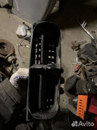 Центральный воздухозаборник Mercedes W210