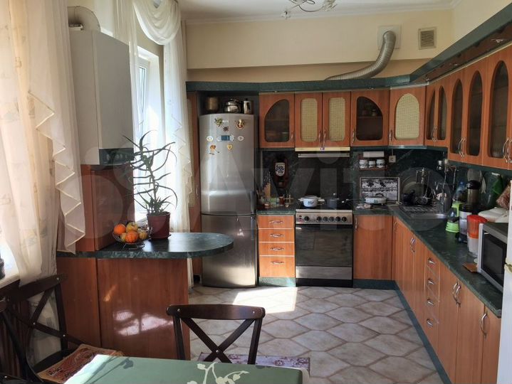 2-к. квартира, 105 м², 2/9 эт.