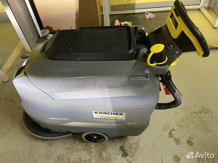 Поломоечная машина karcher