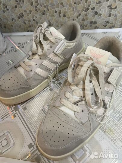 Кроссовки Adidas