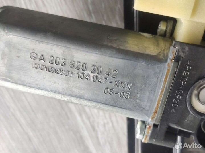 Стеклоподъемник Mercedes C W203