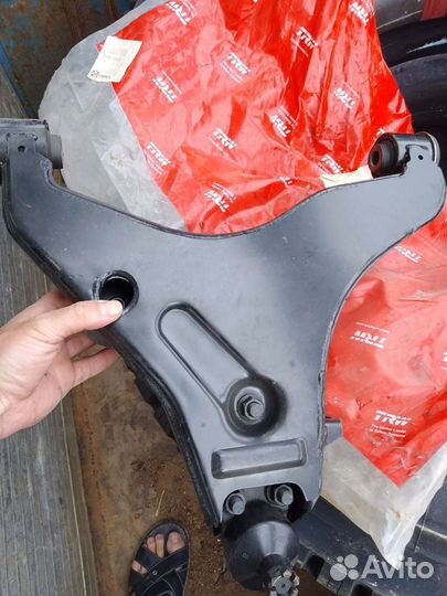 Рычаг подвески на L200