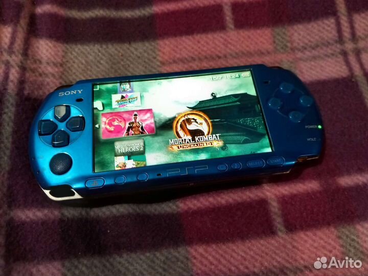 PSP 3008 Прошита, 300 Игр, Metallic