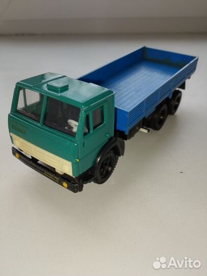 Модель 1/43 СССР Камаз 5320