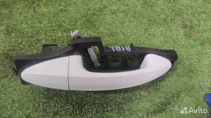 Ручка наружная двери задней левой Ford Fiesta (CB