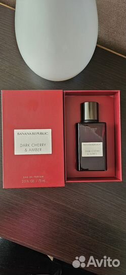 Парфюмированная водa banana Republic dark cherry