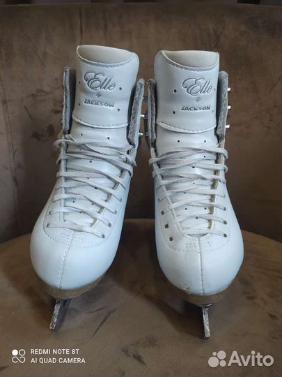 Фигурные коньки jackson elle